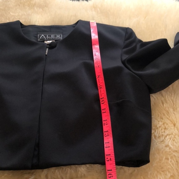 Black satin bolero jacket size S - Picture 7 of 8